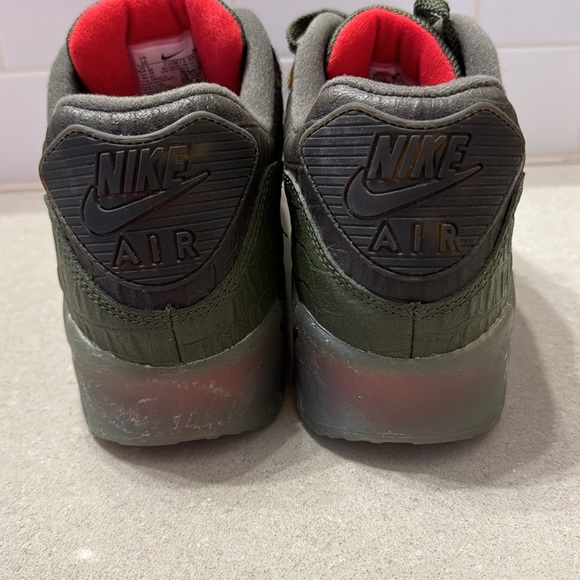 Men's Nike Air Max 90 Camo Croc sz 10 - Picture 4 of 7